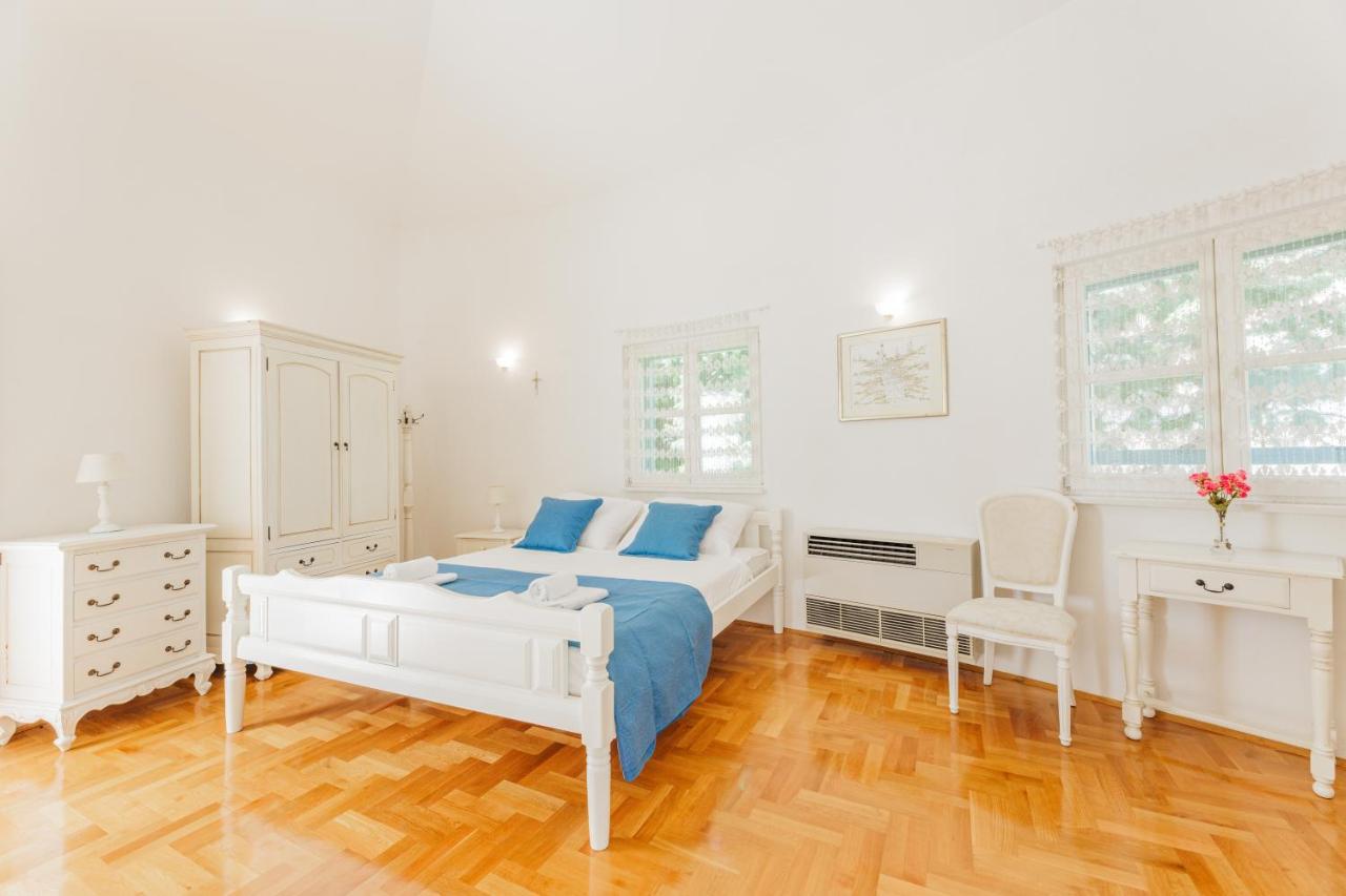 מאקרסקה Villa Atrium מראה חיצוני תמונה